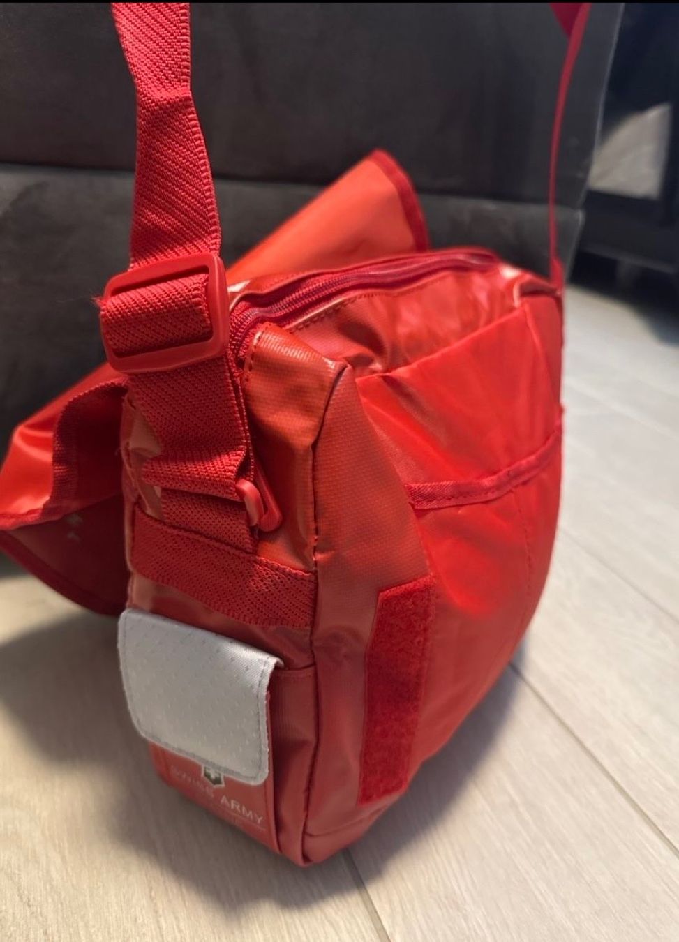 Victorinox Borse: Victorinox Tasche, Rot – Nuovo (secondo la descrizione) da Bülach venduto da dra_qnd7 1