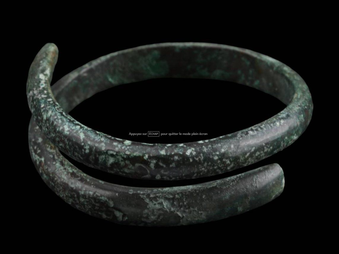 Bracciali & Braccialetti: Bronze Age Coiled Bracelet – Usato da La Sarraz venduto da classicworldcoins