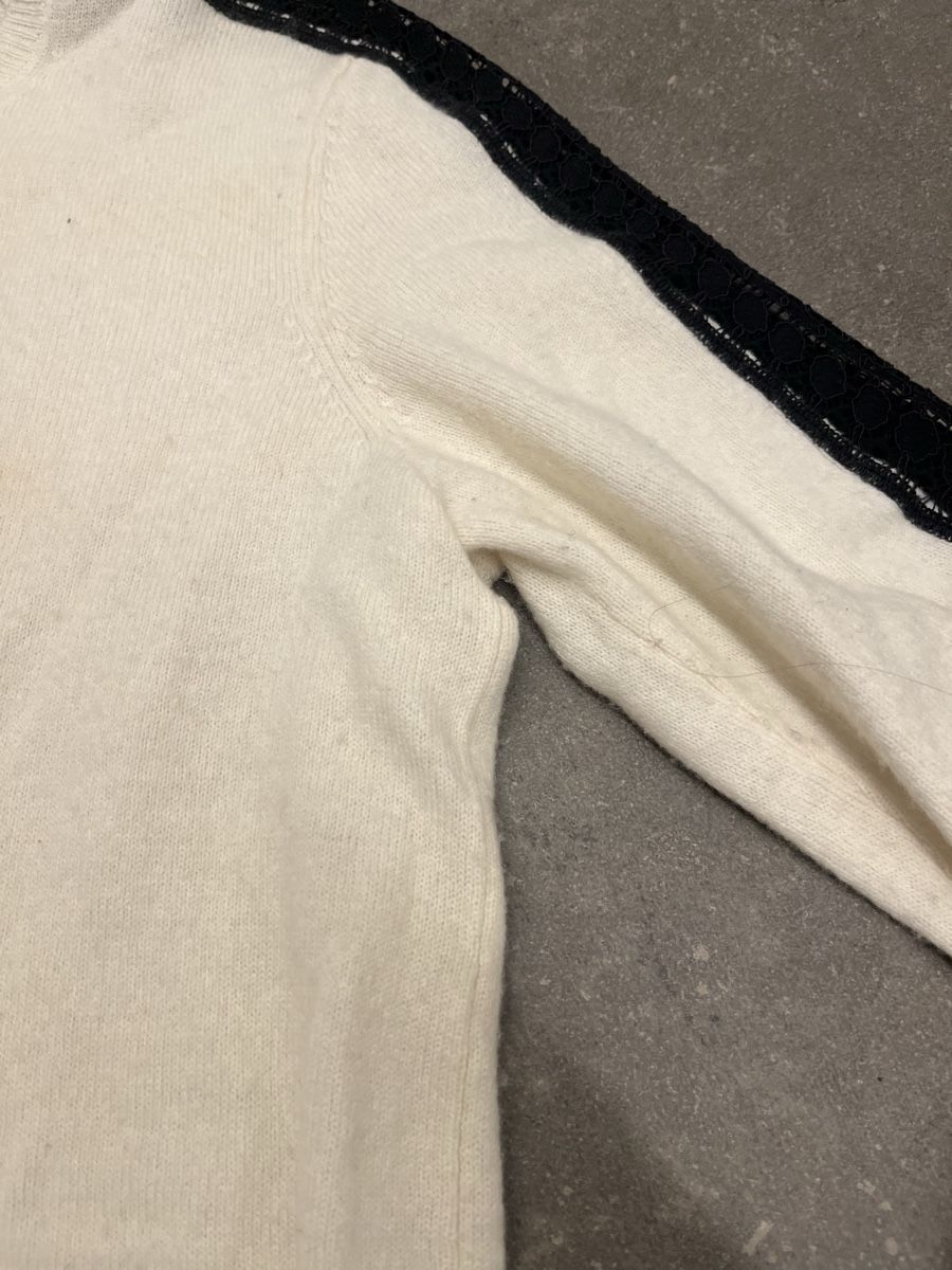 Kooples Pulls & Sweat-shirts: The Kooples Pullover in XS, Kaschmirmix mit schwarzer Spitze – D'occasion à Niederglatt ZH par karinso 1