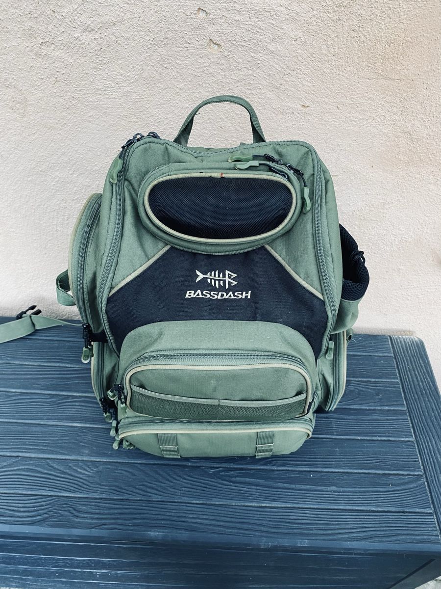Angelruten: Sac de pêche + matériel  – Gebraucht aus La Roche FR von Pouchta_yqk9