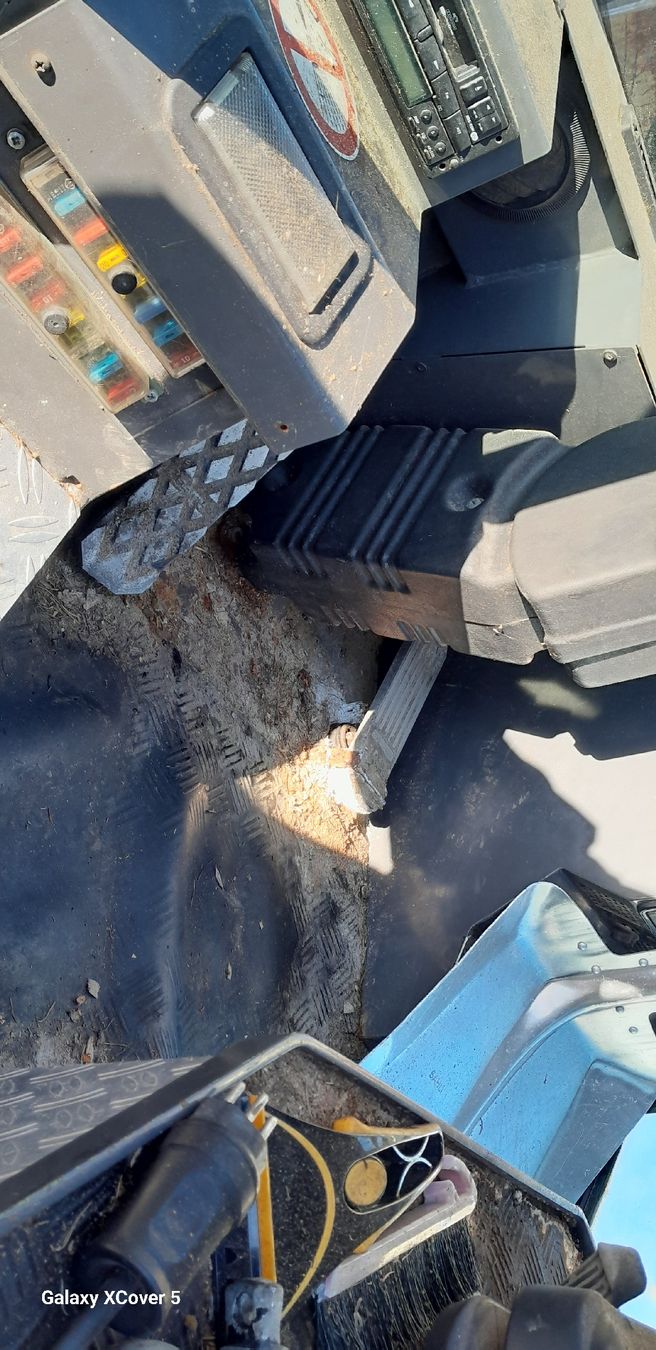 Carrelli elevatori e a forche: Frontstaper Ranger, mit Verladeschaufel – Difettoso da Einsiedeln venduto da Paletten 7