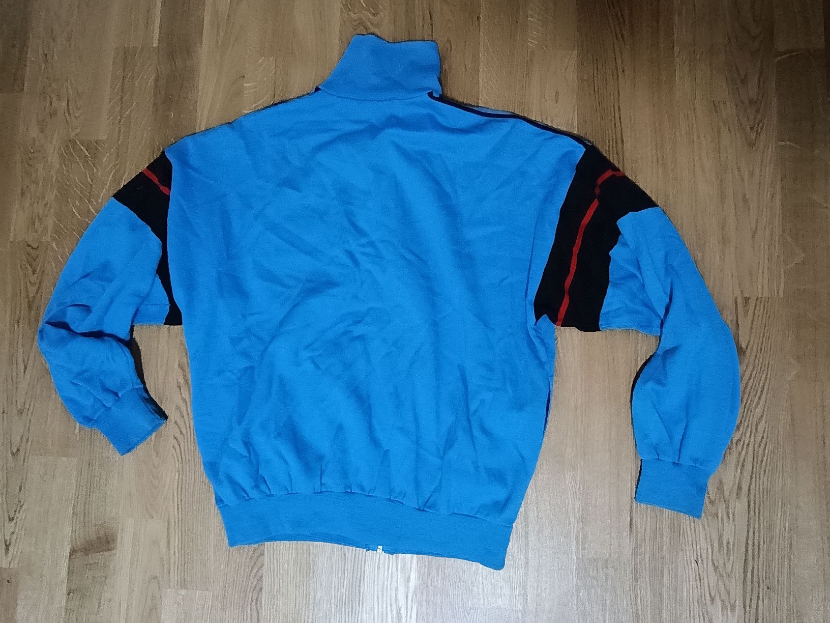 Adidas Giacche: Adidas Trainingsjacke blau Grösse M/L  – Usato da Basel venduto da tracka 4