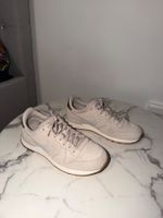Nike Damenschuhe Grösse 37,5 beige