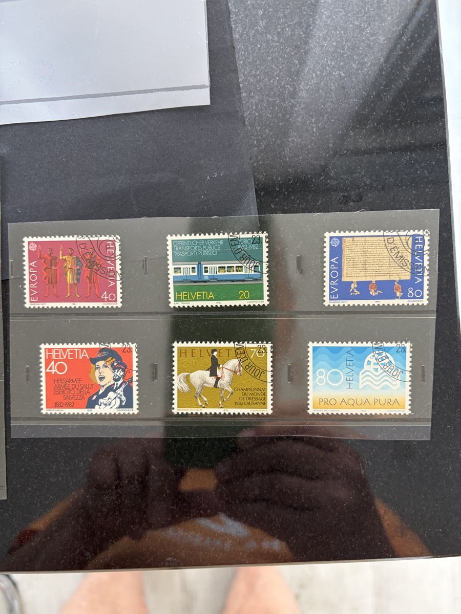 Tous les timbres: Jahressatz 1982 mit ETS PJ/PP/Werbemarken – D'occasion à Meierskappel par Hala03 2