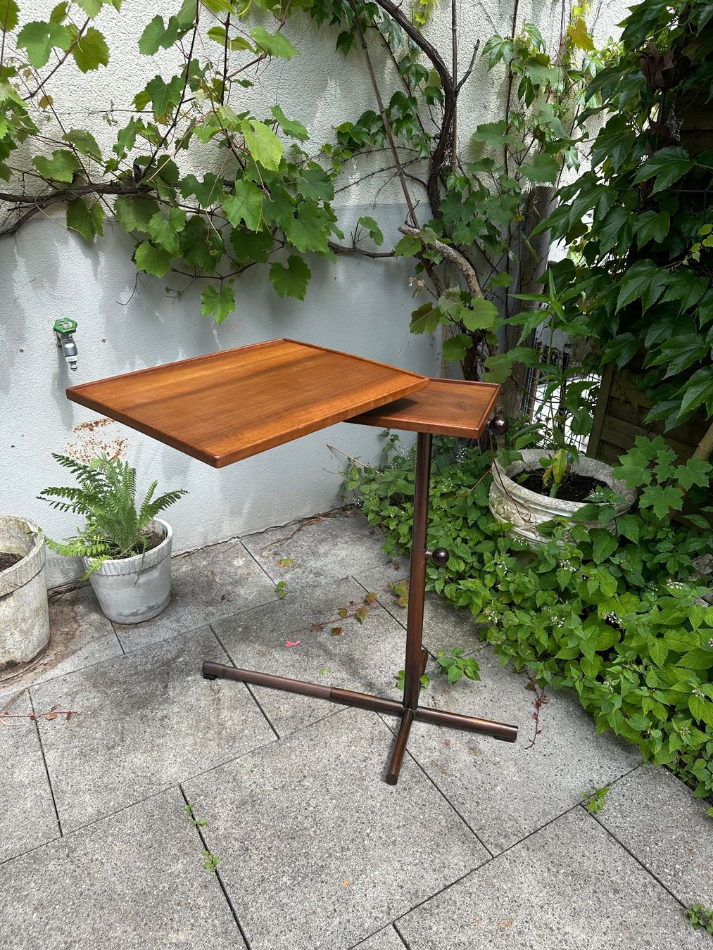 Embru Tables: Vintage Embru Caruelle Beistelltisch – D'occasion à Zürich par frauflufelberg