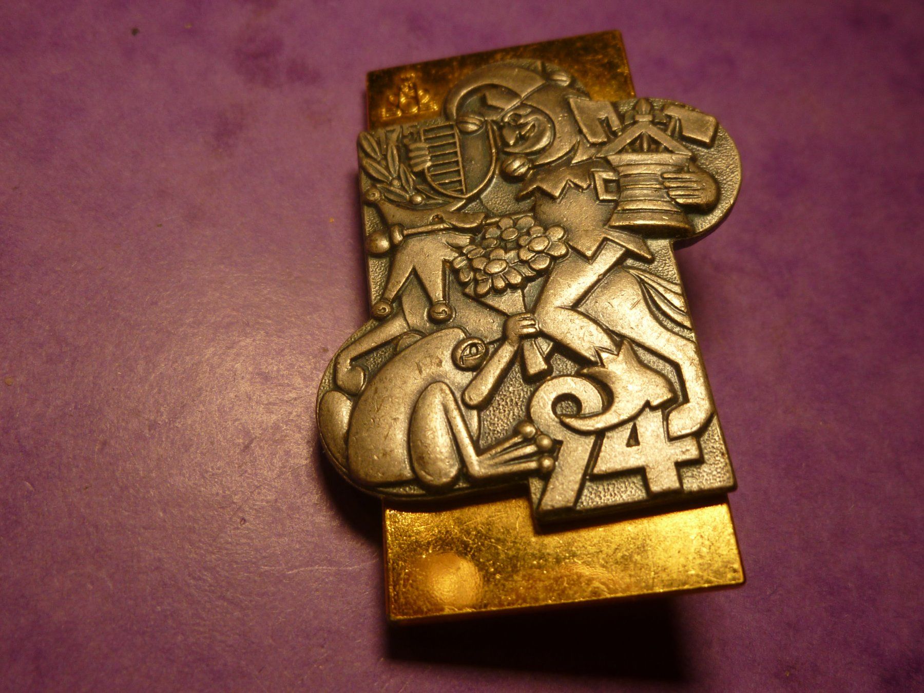 Plaquettes & Badges: LUZERN 1994  GOLD – D'occasion à Ried (Muotathal) par Mandarin02