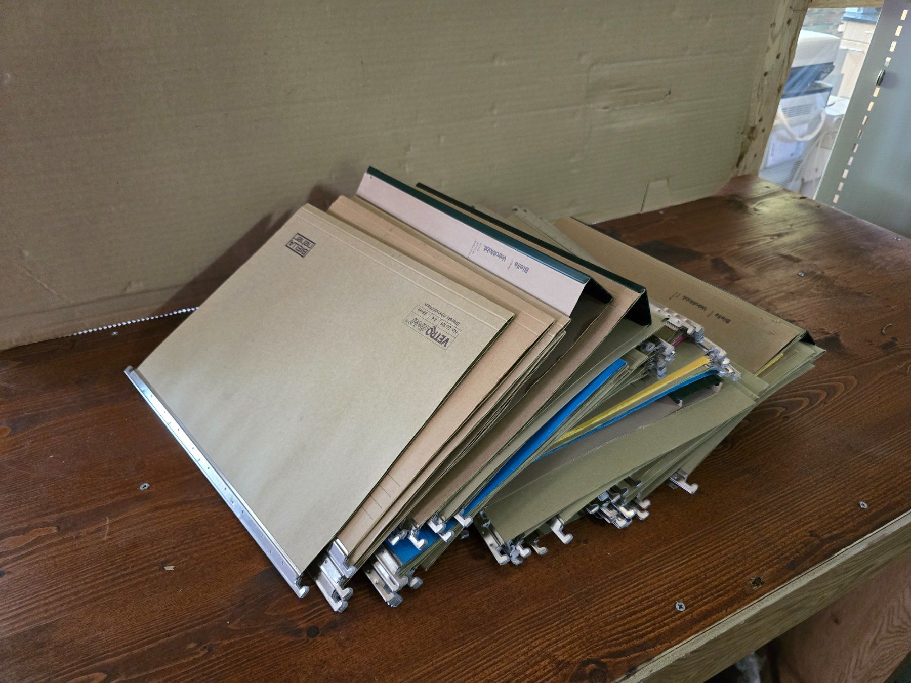 Raccoglitori: Posten gebrauchter Hängeregistermappen ab 1.- – Usato da KRINAU venduto da Mio_Liqstyle