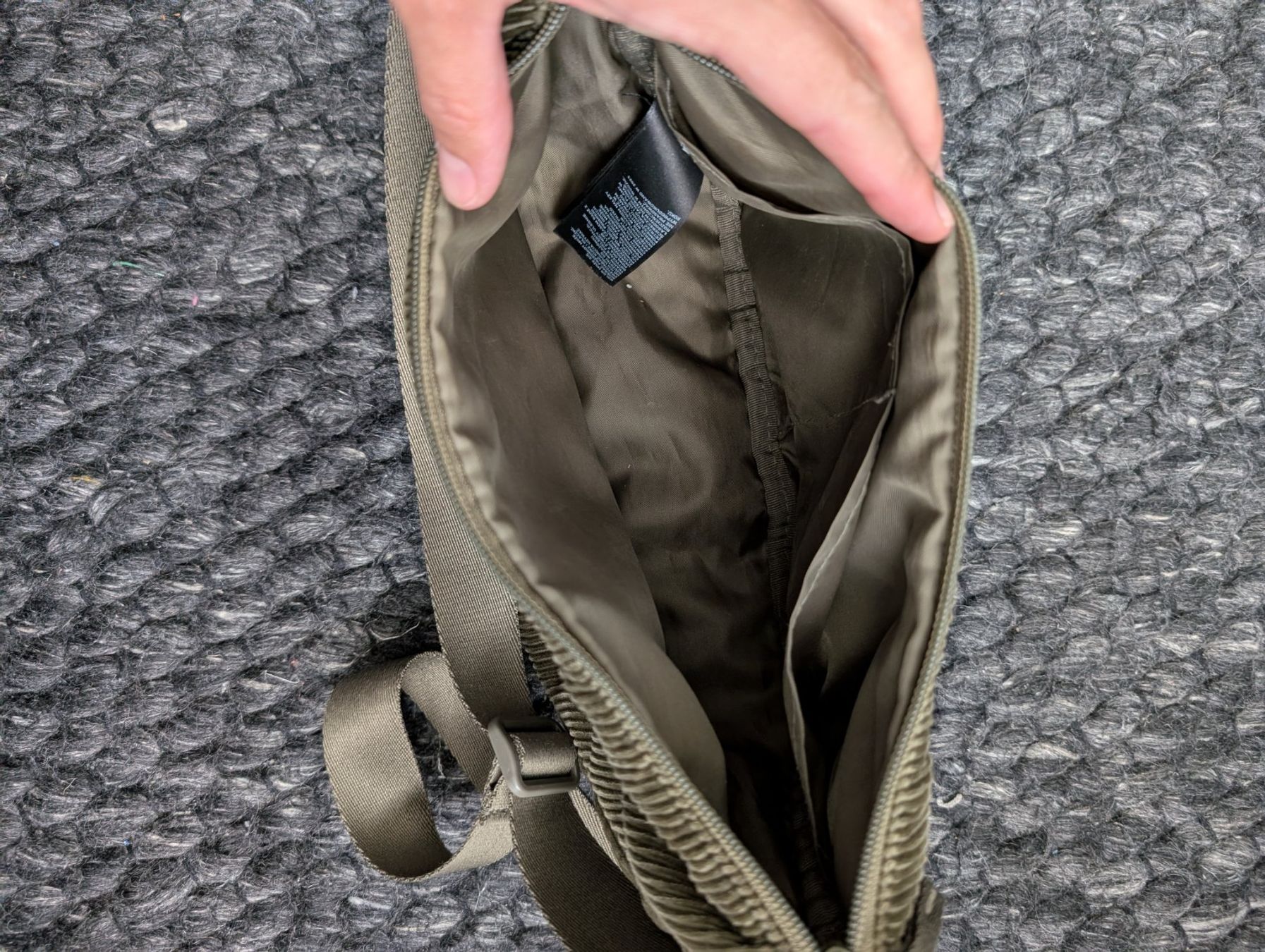 Uniqlo Taschen: Sac uniqlo – Gebraucht aus Fully von Pelouche 1