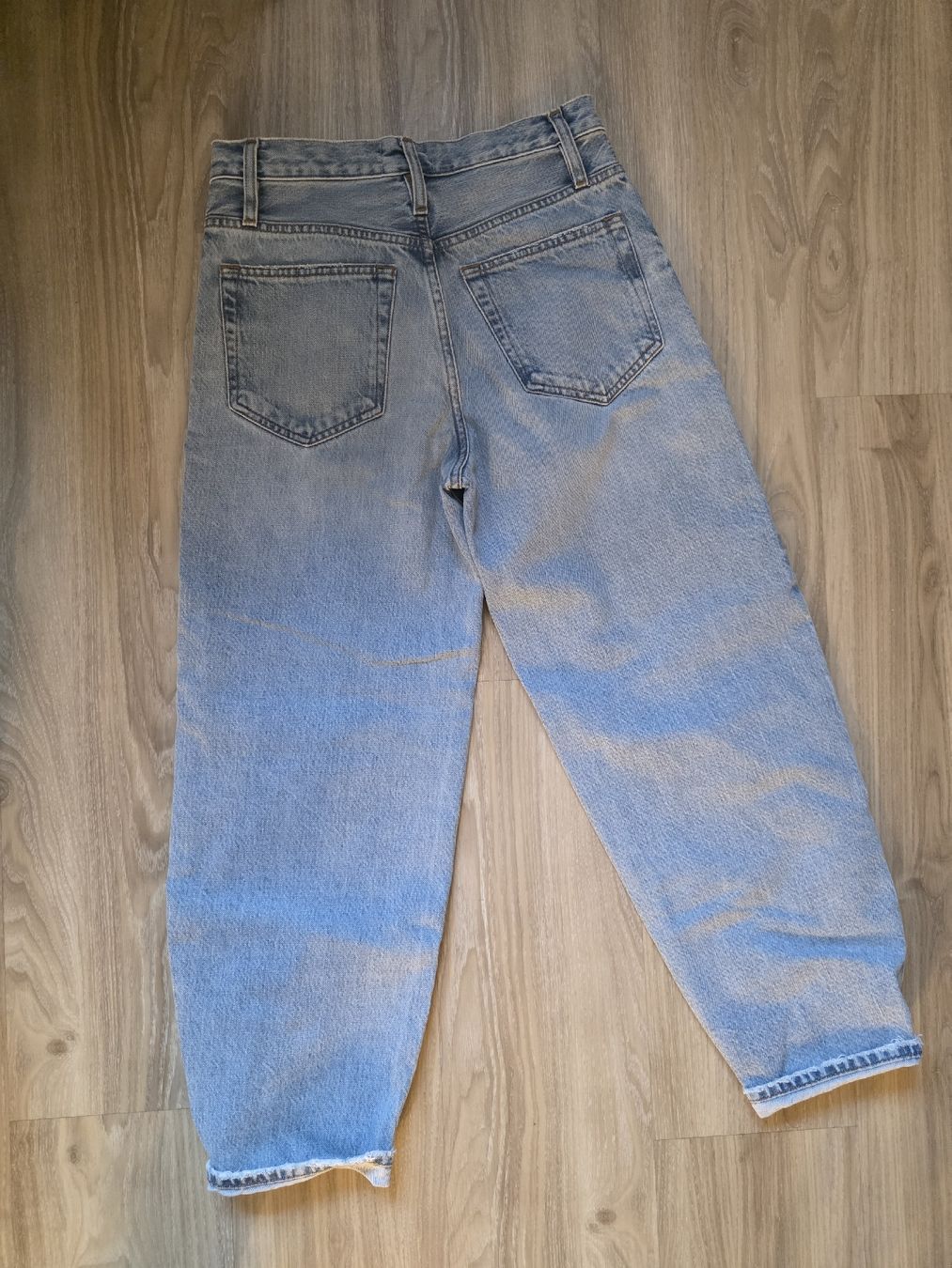 Jeans: FRAME Barrel Jeans Gr 26 – Gebraucht aus Interlaken von NataliiaS 3