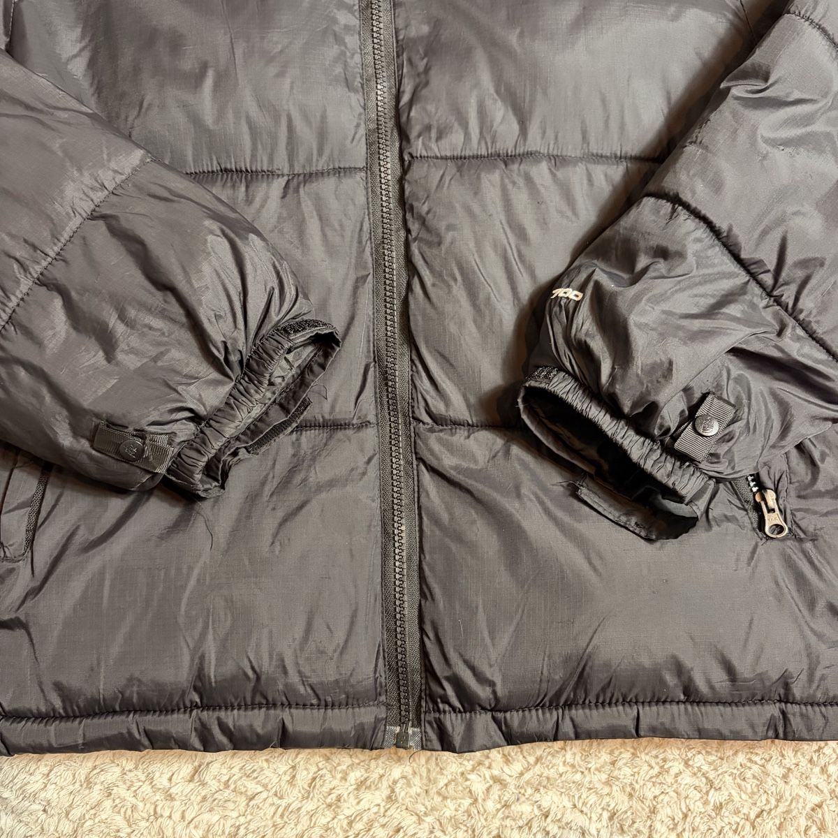North Face Jacken: Doudoune The North Face 700 noire - Taille M – Gebraucht aus Neuchâtel von aliceguins 1