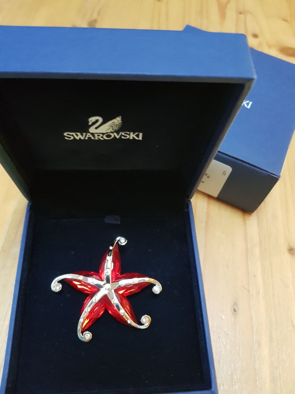 Swarovski Spille & Fermagli: Swarovski Brosche - Rare(Original) – Nuovo e nell'imballaggio originale da Lengnau BE venduto da Mango888 1