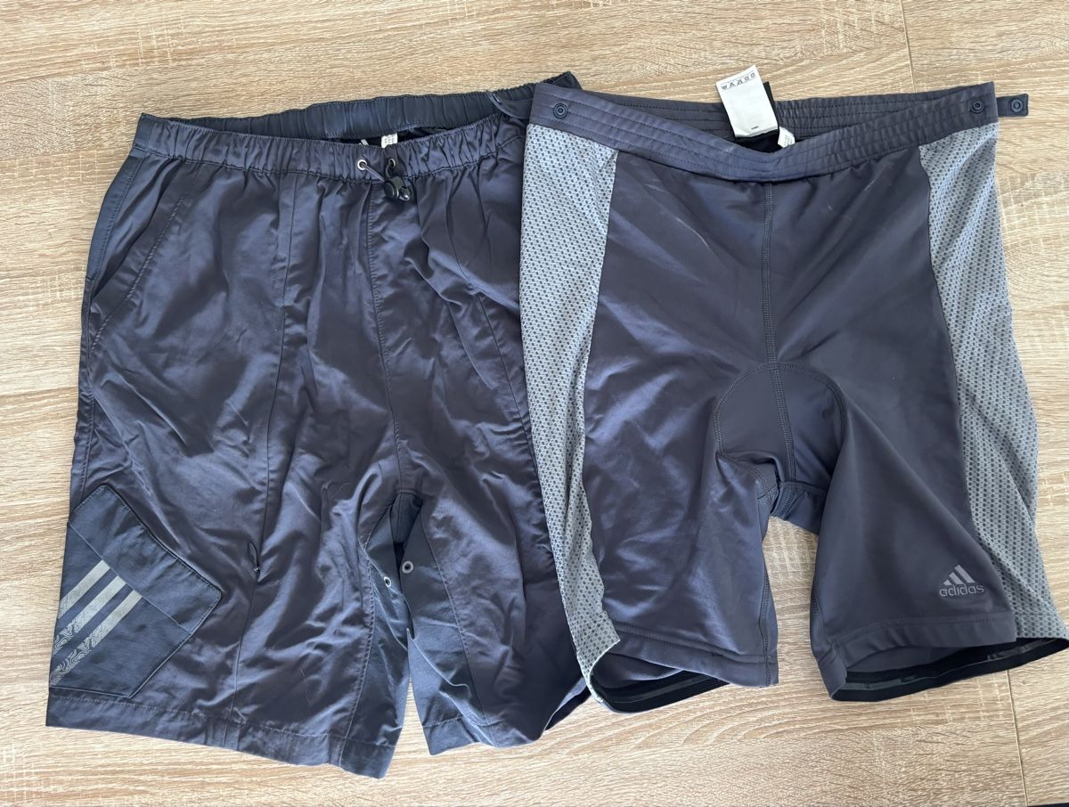 Adidas Hosen: Adidas Radlerhose Gr L – Gebraucht aus Ebikon von Regipe