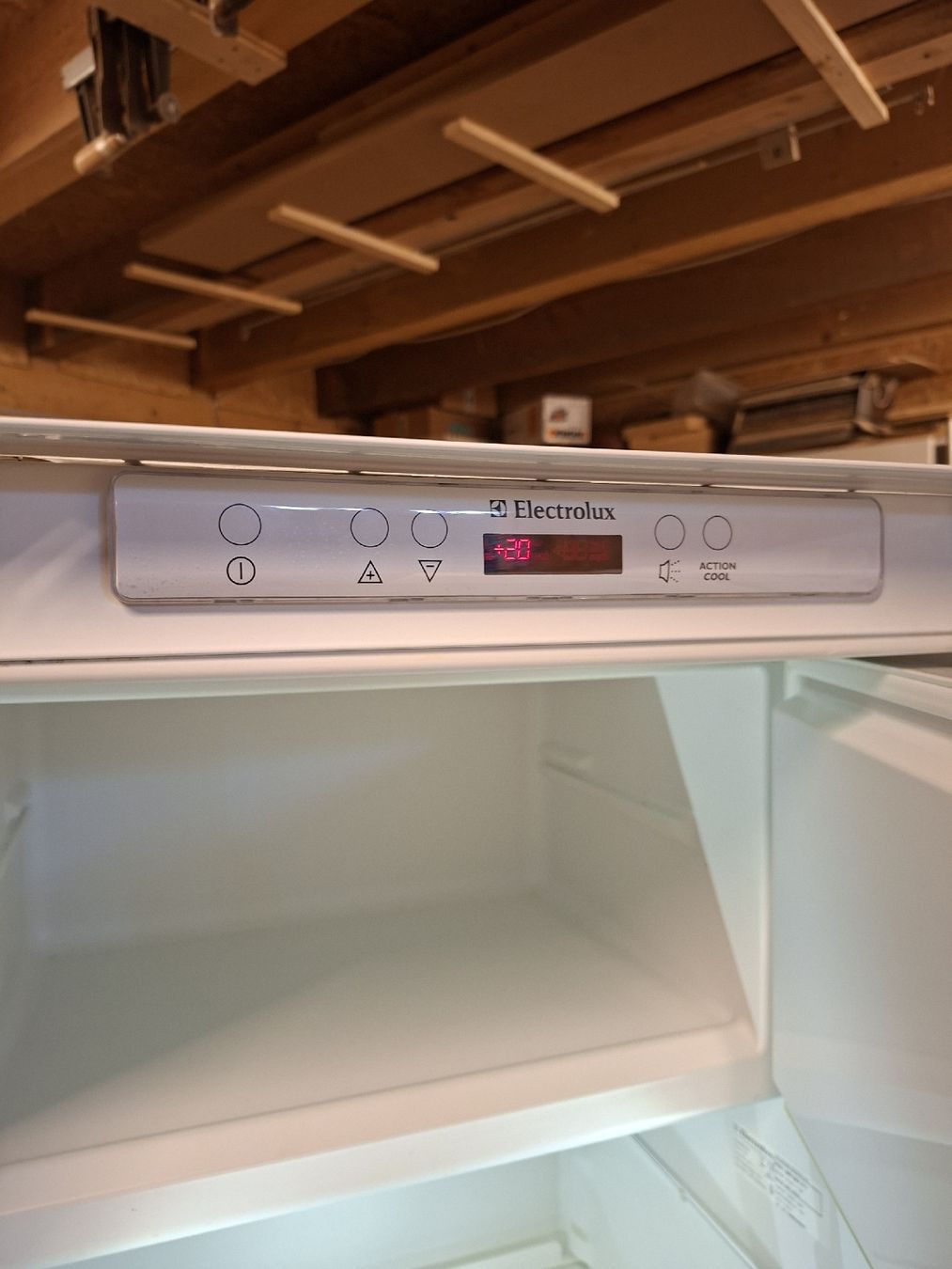 Electrolux Kühlschrank: Einbaukühlschrank CH Norm – Gebraucht aus Niederneunforn von alt_6ys5 1