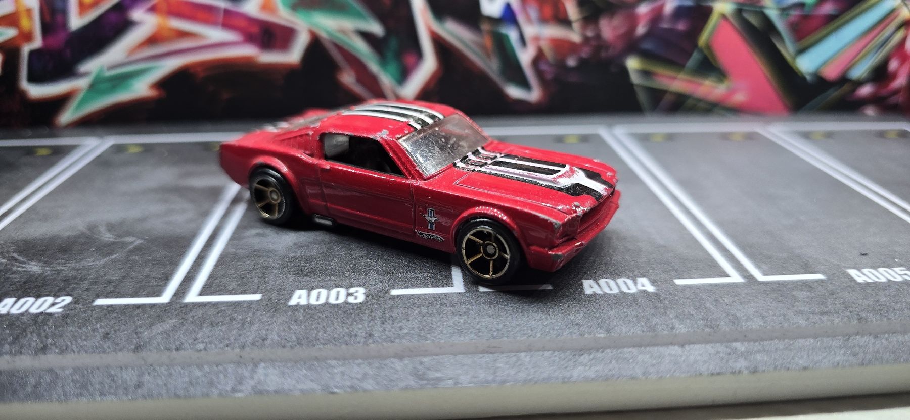 Hot Wheels Modellini d'auto: Hot Wheels Ford Mustang – Usato da Frauenfeld venduto da ufo_yk6c