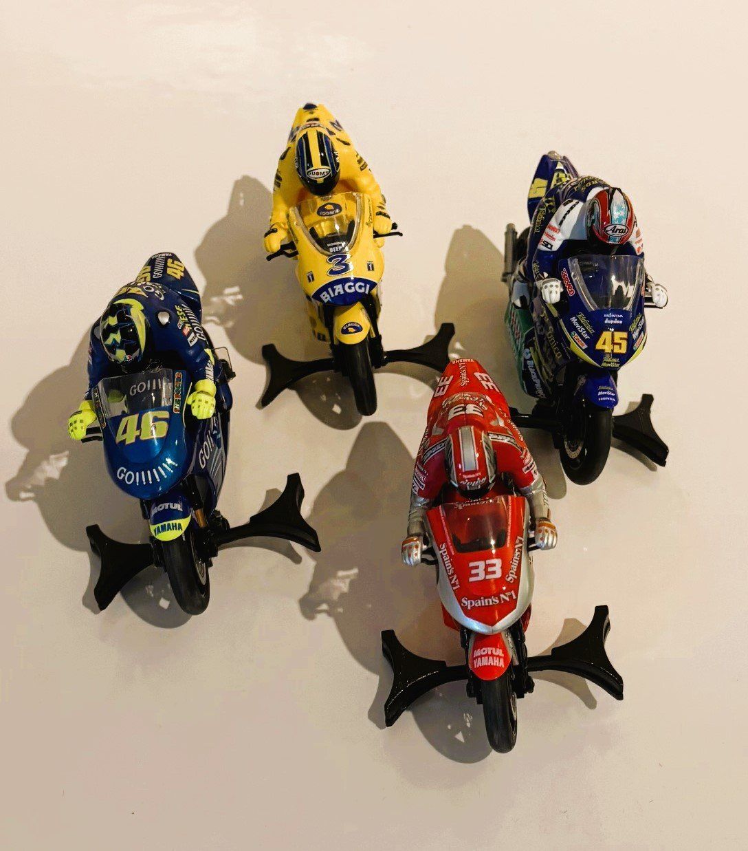 Piste: Scalextric Motorräder 4er Set – Usato da Neerach venduto da pe1bo