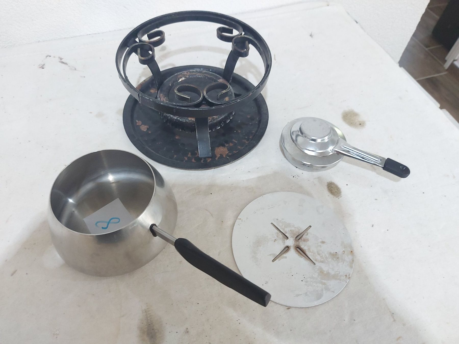 Elettrodomestici da cucina: Fondue Sets mit Caquelon und Rechaud (8) – Usato da Rheinau venduto da profitronic.shop 4