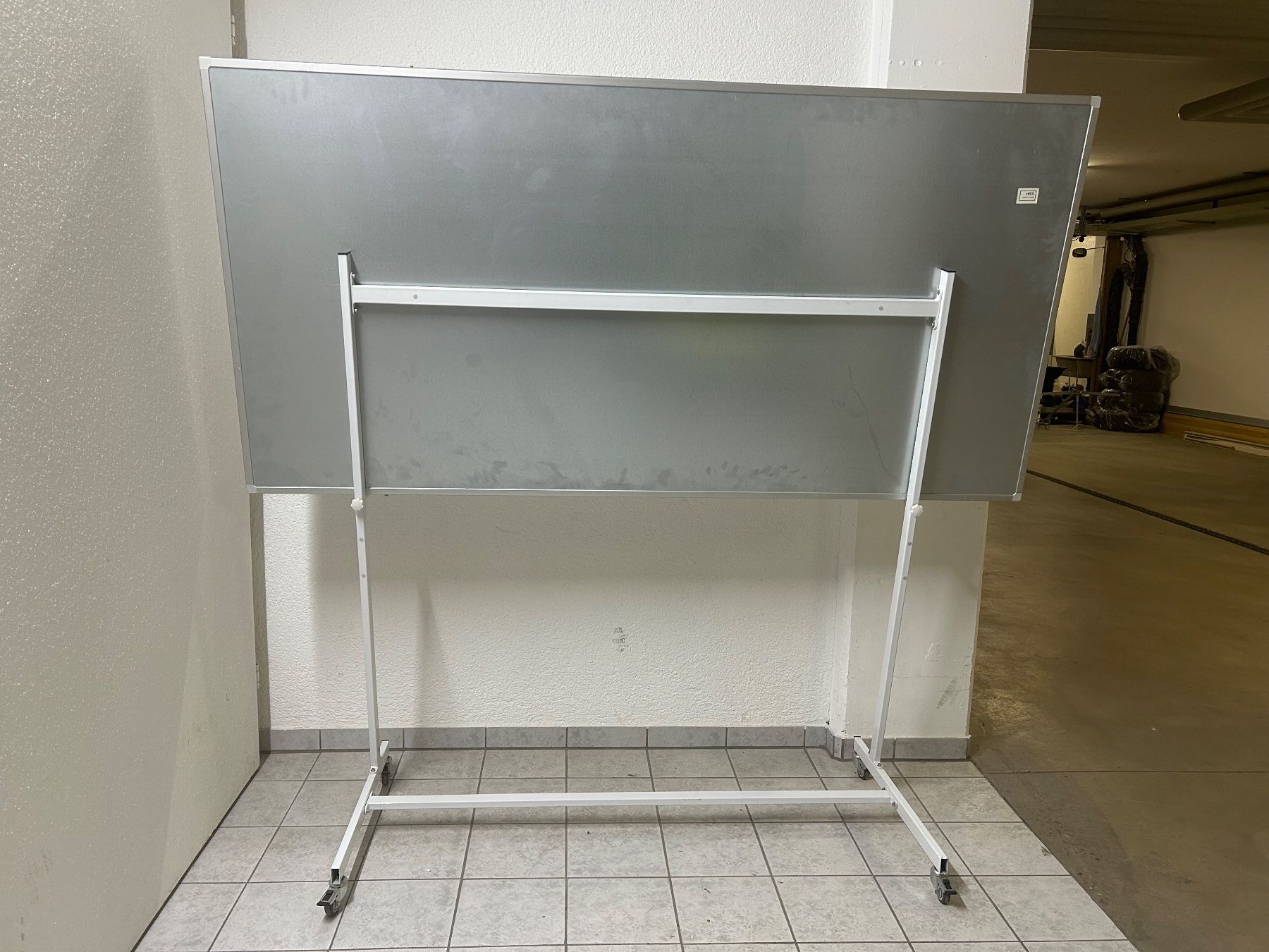 Wandtafeln: Whiteboard, Magnettafel, 2000 x1000 auf Rollwagen – Gebraucht aus Ermatingen von msc_s9wt 6