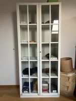 Schrank / Vitrine mit Glastür