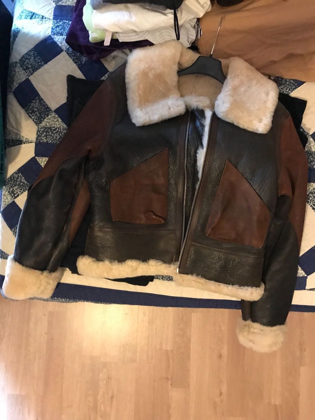 Avirex Giacche: Blouson AVIREX, en cuir et fourrure – Nuovo (secondo la descrizione) da Bern venduto da Balharbour 2