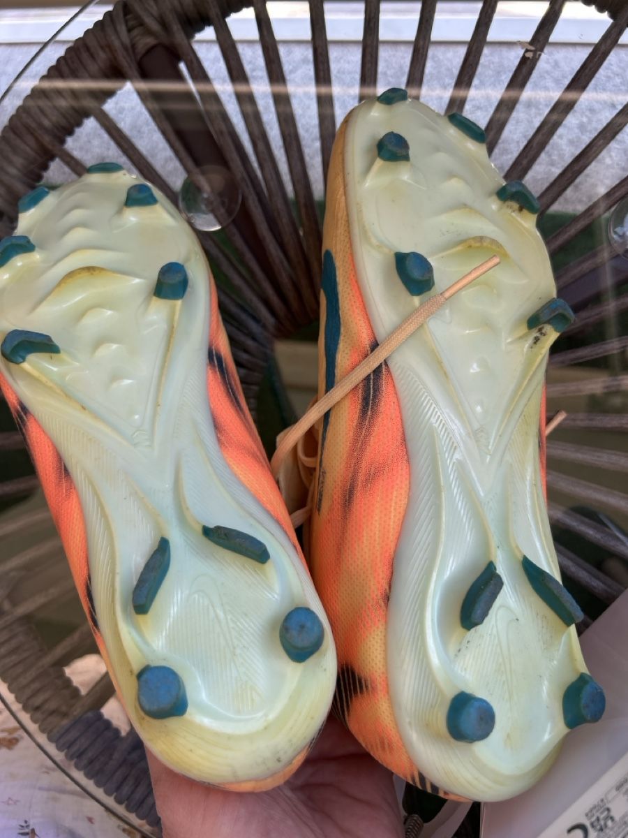 Nike Herrenschuhe: Chaussures de football  – Gebraucht aus Sierre von art_wqf9 4