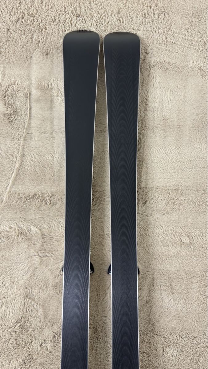 Fischer Sci: Fischer Trinity Ski mit Bindung schwarz 165 cm gebraucht – Usato da Dietlikon venduto da kickboxer_999 5