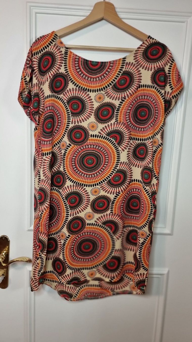 Vestiti: 🌺Kleid Größe 38-40🌺 – Usato da Wald ZH venduto da CapLux