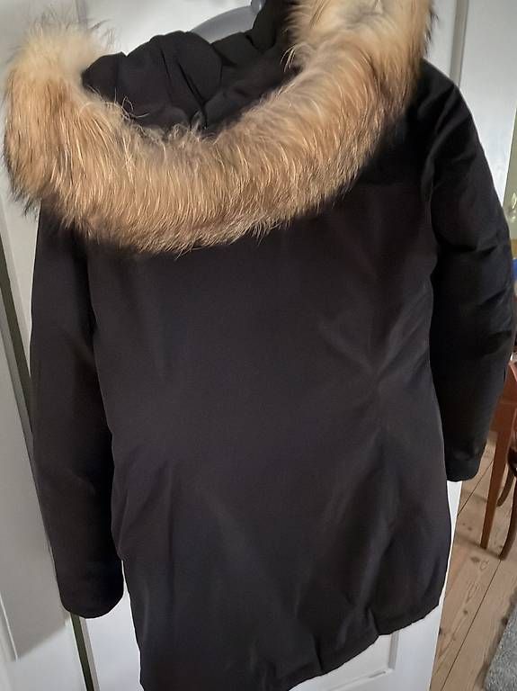 Vestes: Woolrich Jacke Daune Echtfell – D'occasion à Wetzikon ZH par Larayael 2