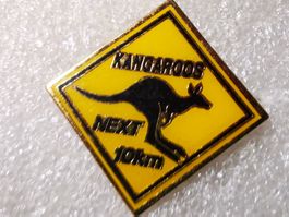 Ansteckpin 11: Kangaroos next 10 km