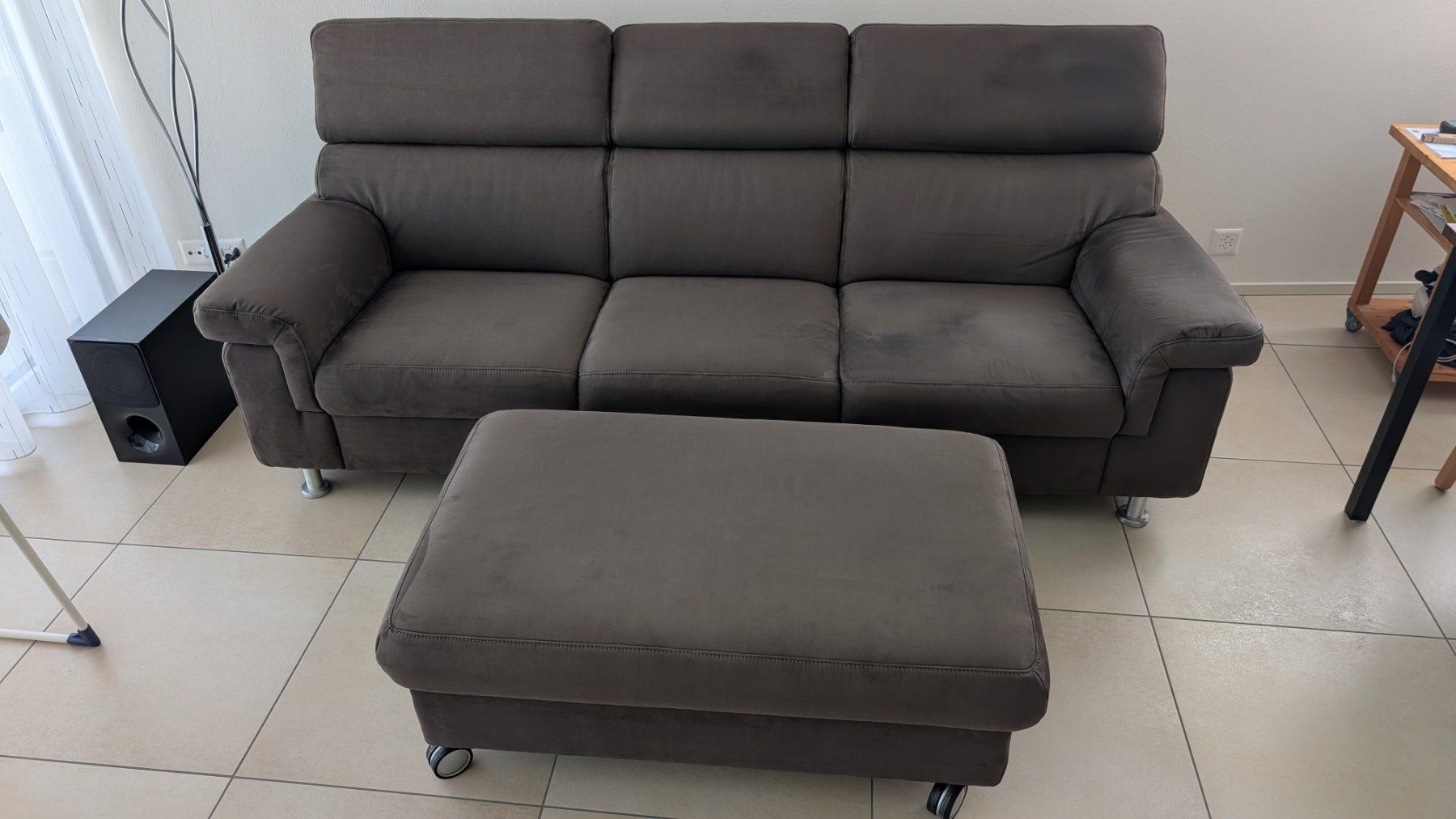 Himolla Divani: Himolla Sofa Rilasso Kosmos PG 10 Kakao – Usato da Bennau venduto da Twone