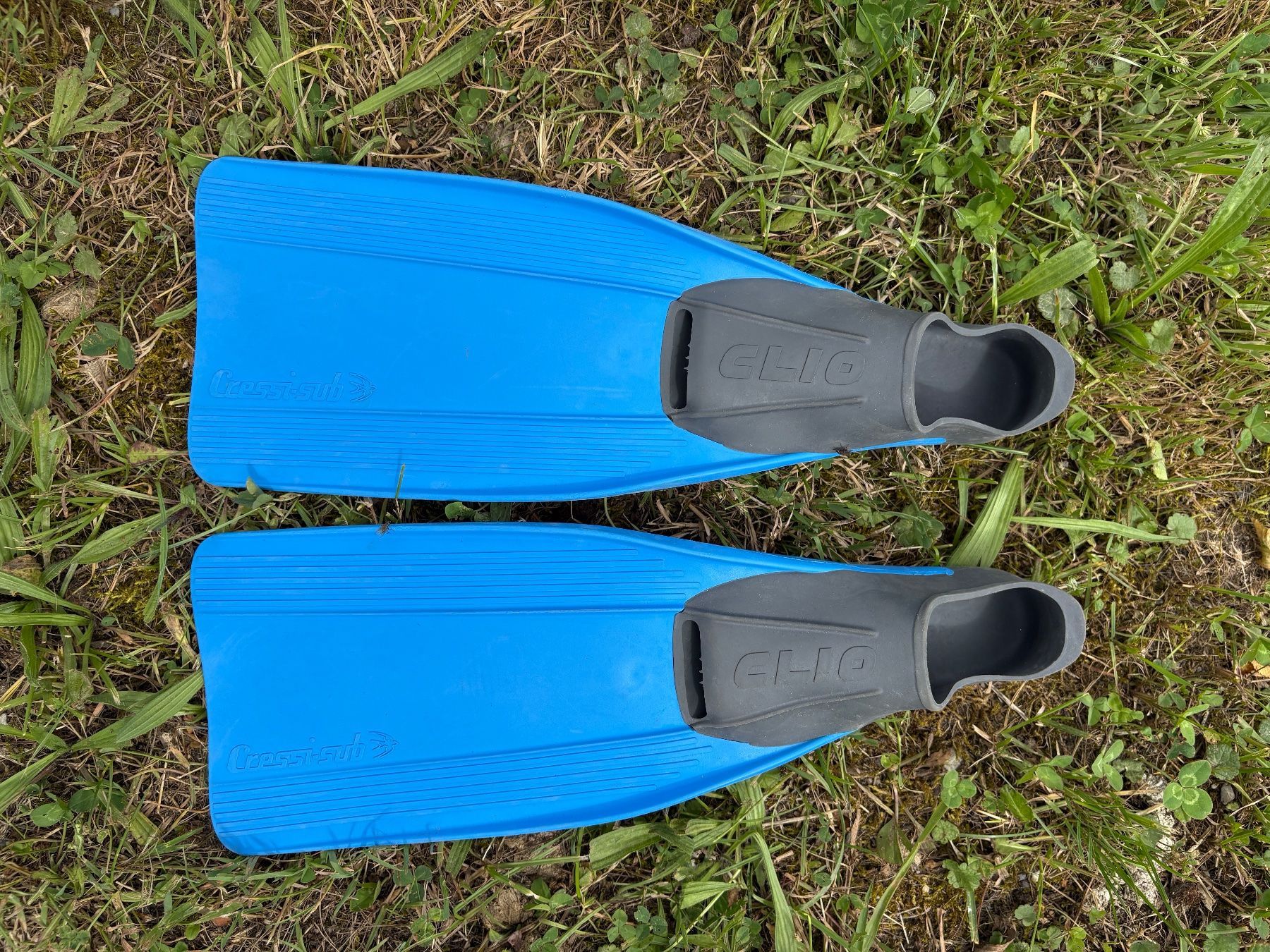 Cressi Pinne, Maschere & Boccagli: Flossen Gr.30-32 zum Schwimmen oder Schnorcheln – Usato da Gossau SG venduto da Black-Queen