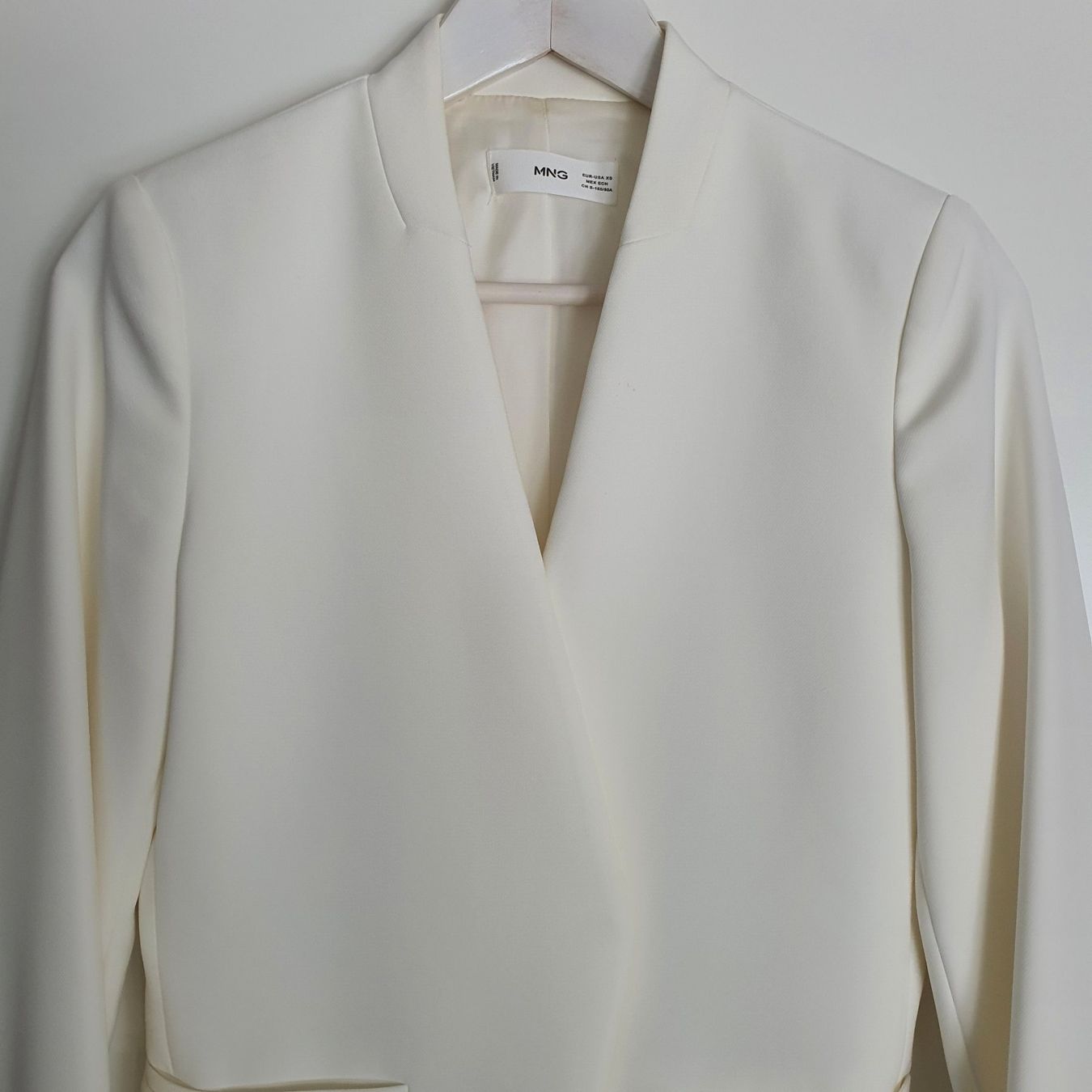 Mango Giacche: Mango MNG Off-White Einreihiger Blazer – Nuovo (secondo la descrizione) da Weiach venduto da sim_8s27 5