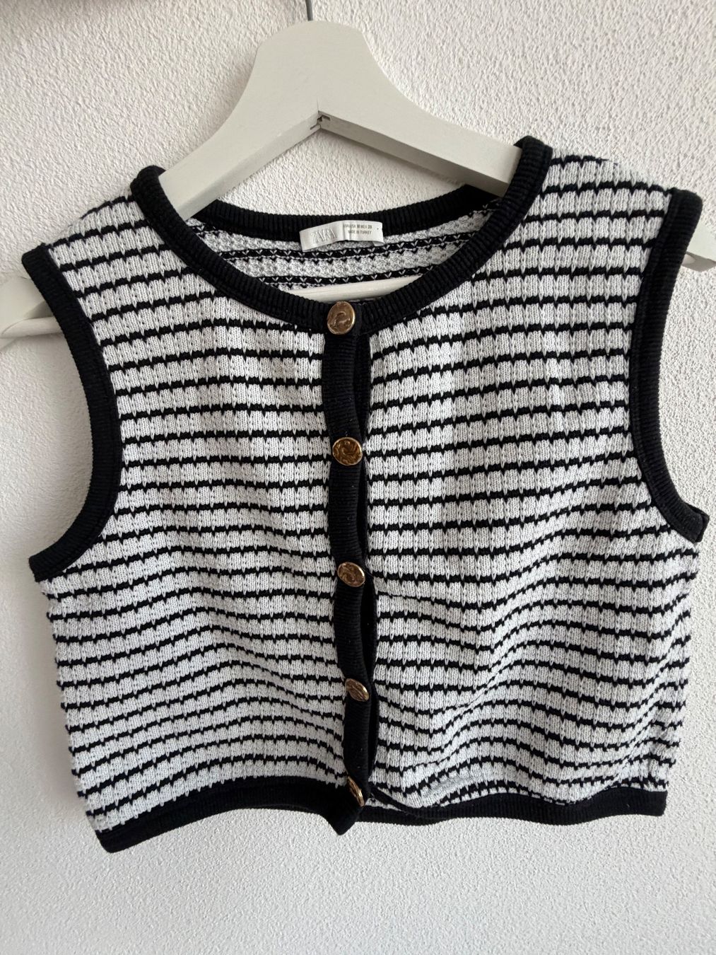 Zara Blusen: Strickweste Zara gestreift – Gebraucht aus Luzern von maz_jq6n