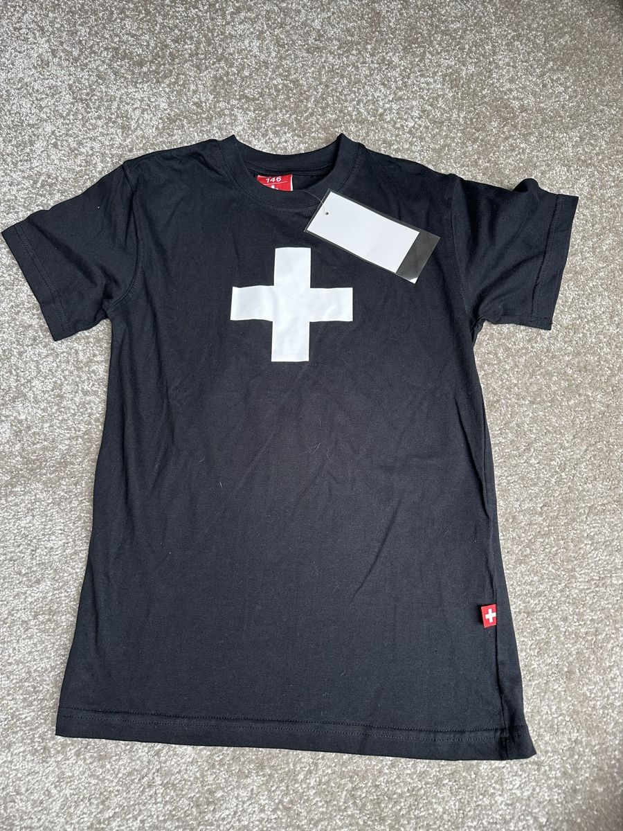 T-Shirts: T-shirt Switzerland taille 146 – Neu und originalverpackt aus Savagnier von Pivovar2