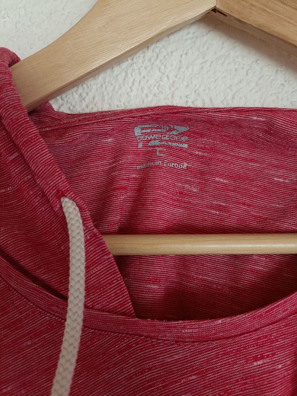 Maglioni & Felpe: Pull léger Power Zone rose - Taille S femme – Usato da Vaulruz venduto da O_DDM 1