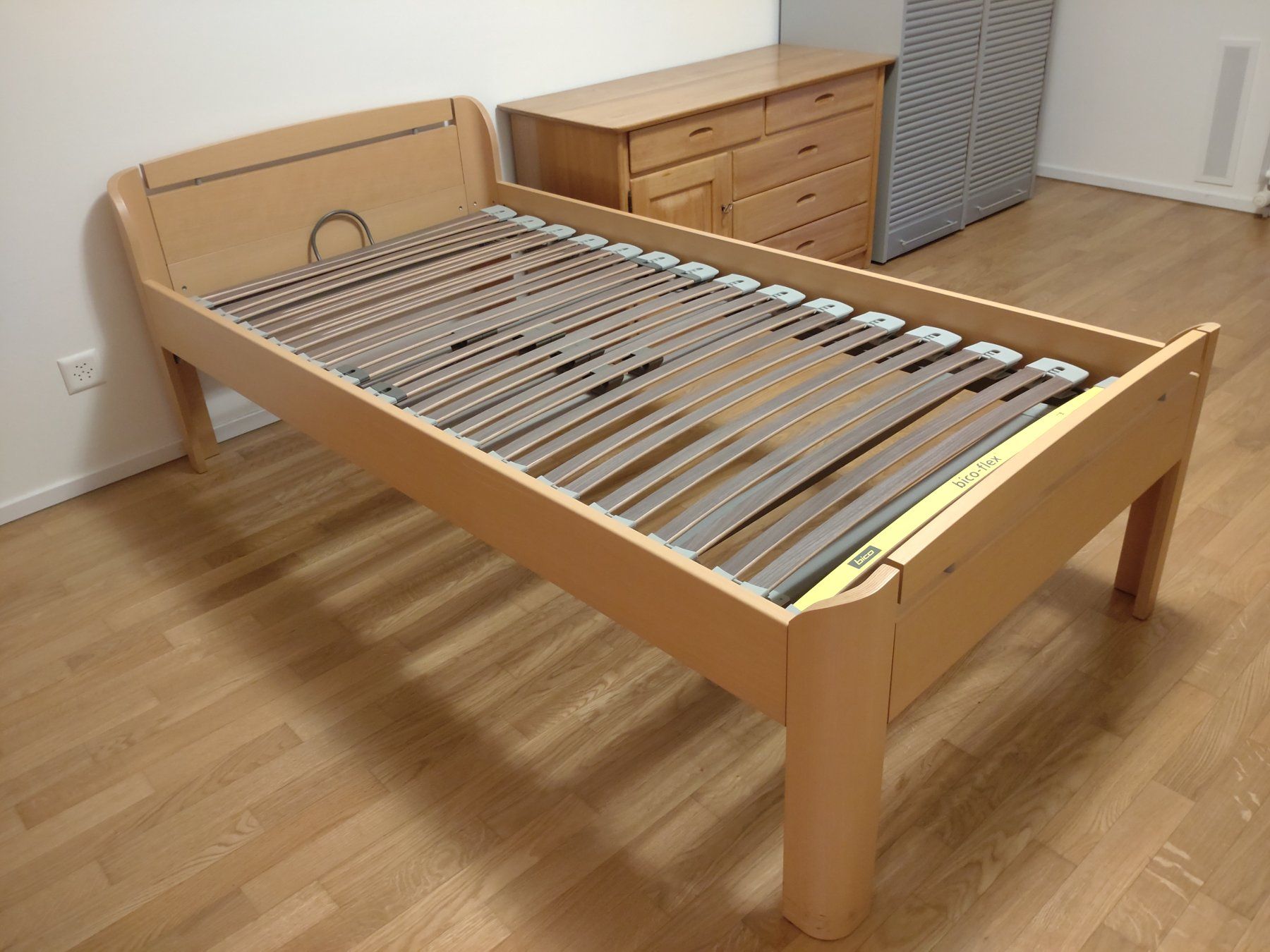 Bico Letti: Bico-Bett mit Lattenrost (Matratze optional) – Usato da Oberentfelden venduto da cloud04 3