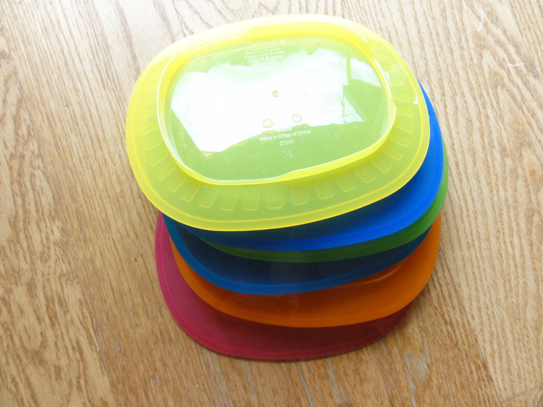 IKEA-Plastikgeschirr 6 Stück Teller (Gebraucht) in Riedholz für CHF 2 – mit Lieferung auf Ricardo kaufen