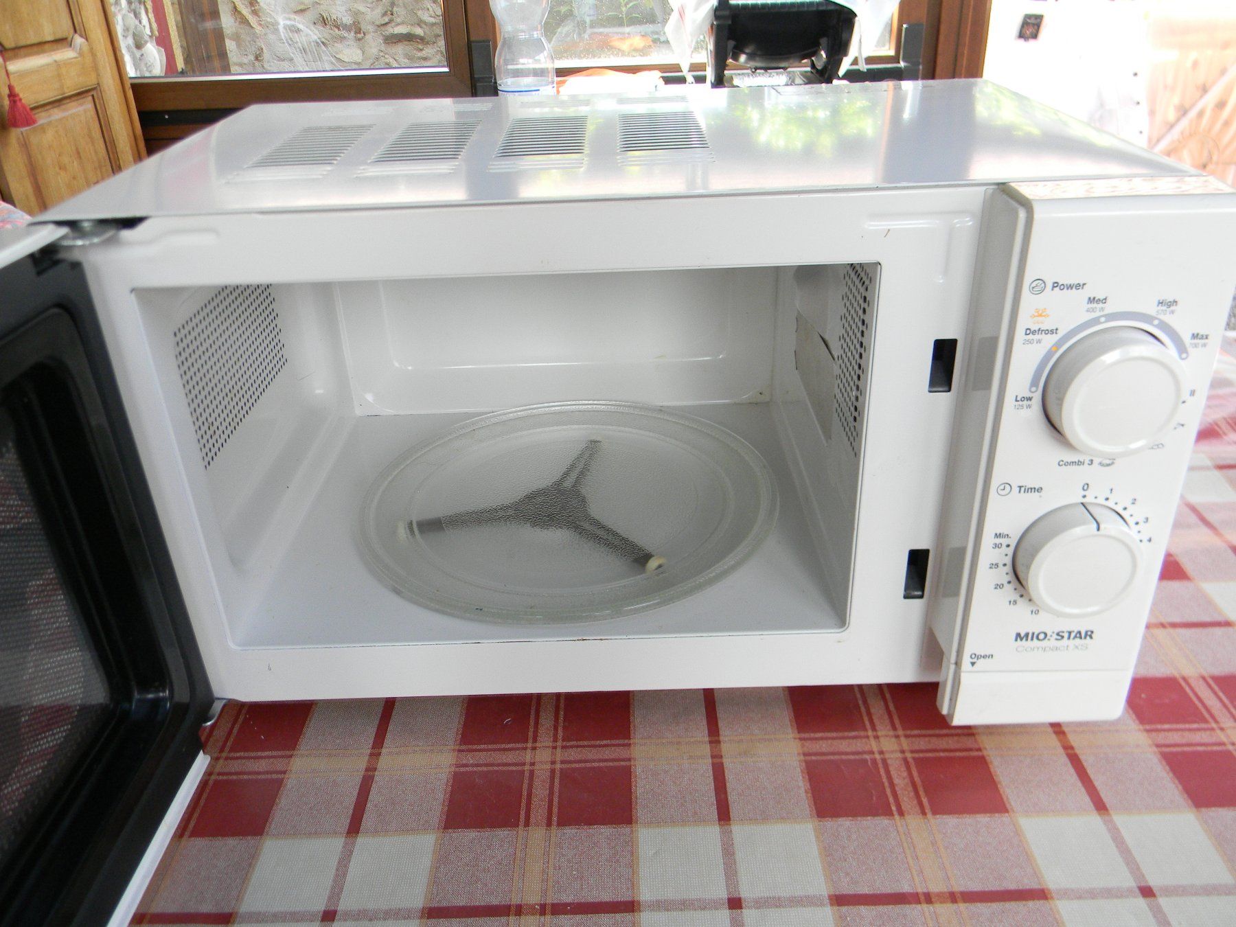 Mio Star Forni: four à micro-ondes Mio Star Compact XS – Usato da Bournens venduto da monique048 1