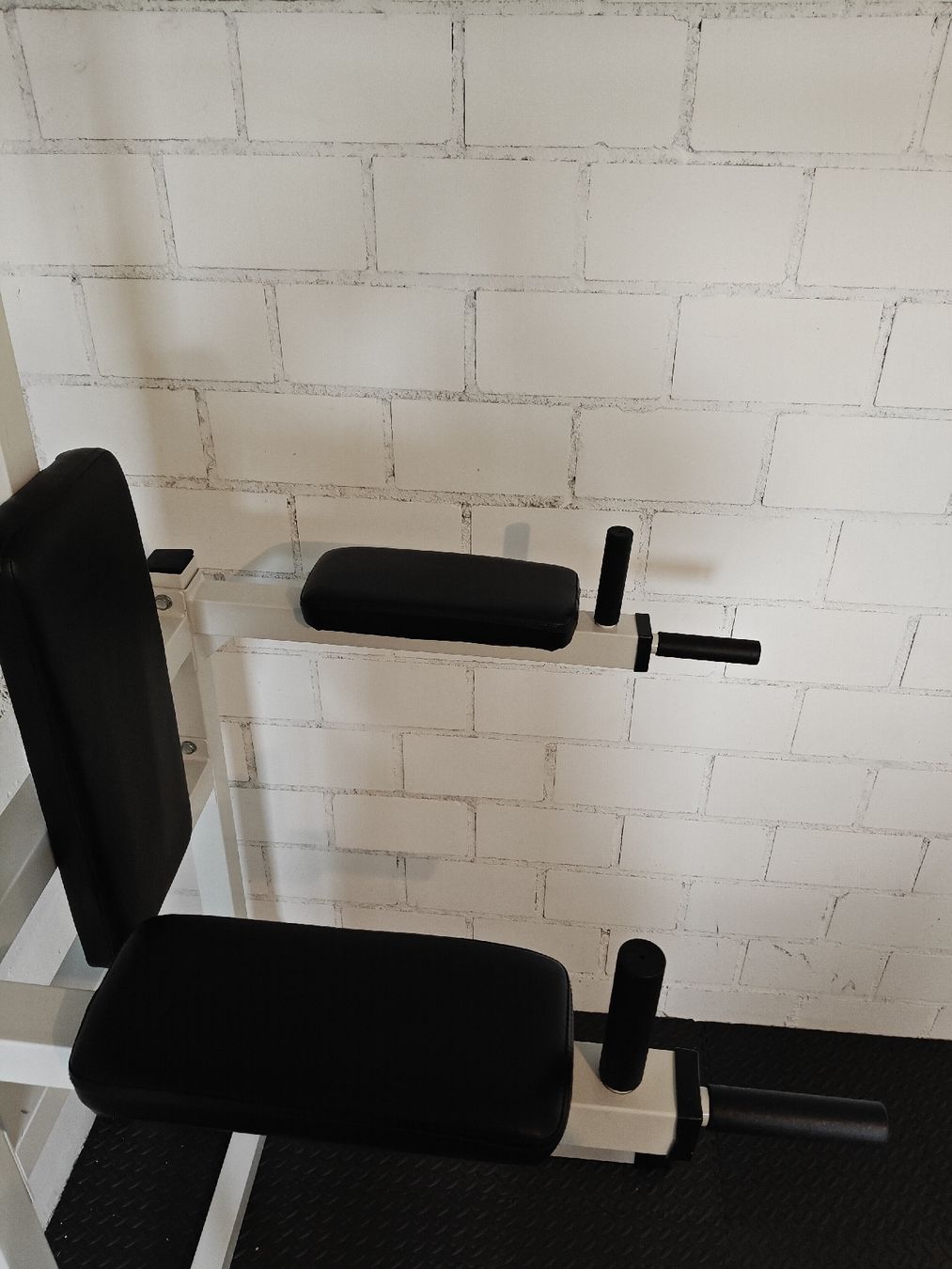 Hometrainer: Klimmzugstation // Power Tower – Usato da Bad Zurzach venduto da olioliverr 4