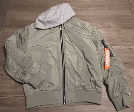 Bomber M