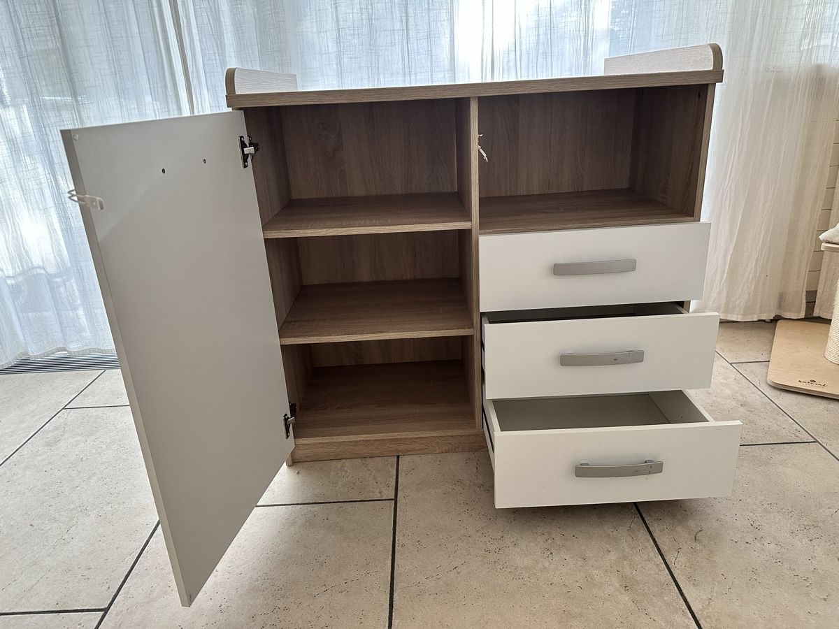 Wickeltisch & Zubehör: Wickelkommode mit Seitenschrank – Gebraucht aus Brugg AG von Keks.und.Kruemel 2