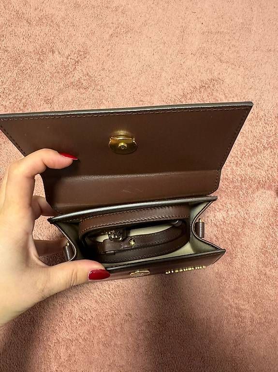 Jacquemus Borse: Vendo borsetta Jacquemus – Nuovo (secondo la descrizione) da Rivera venduto da ValeShop 1