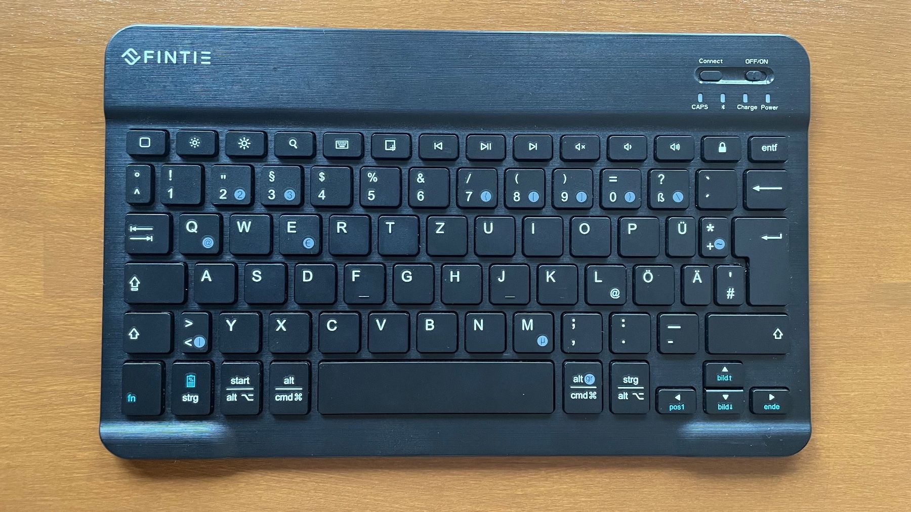 Tastaturen: Bluetooth Tastatur – Gebraucht aus Aarau von moosyfox