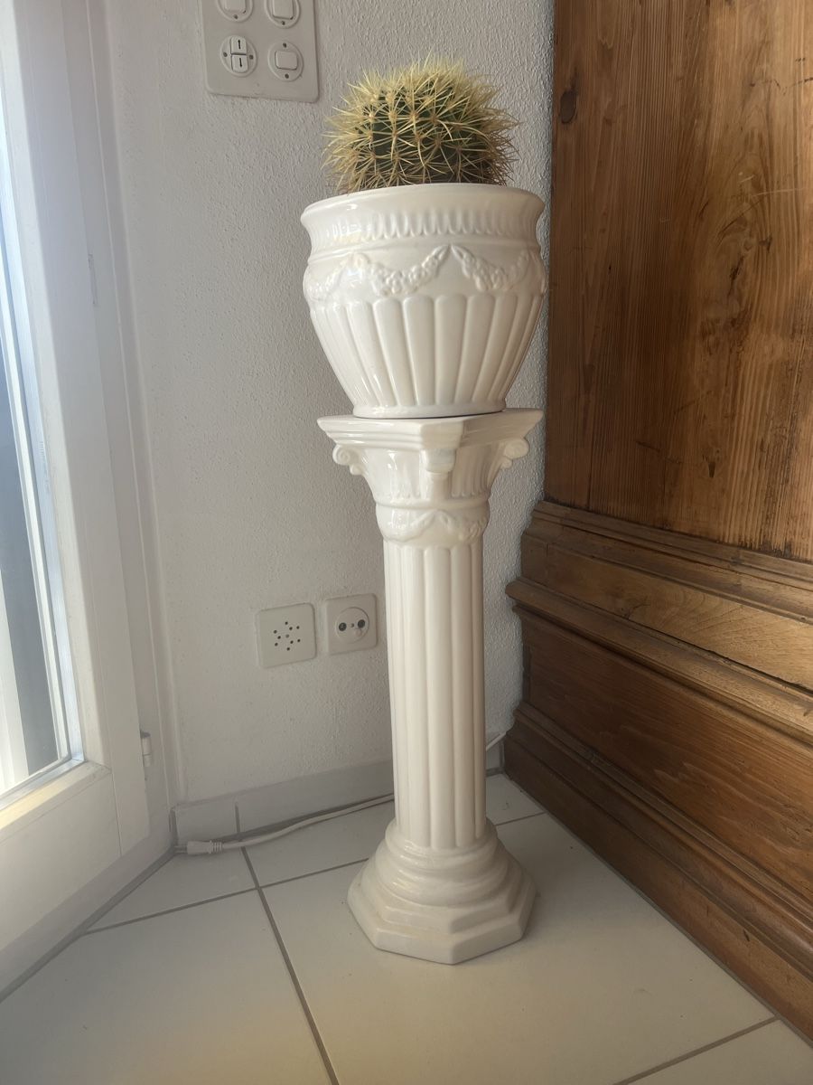 Pots de fleurs: Säule mit Topf – D'occasion à Kriens par Renggi70