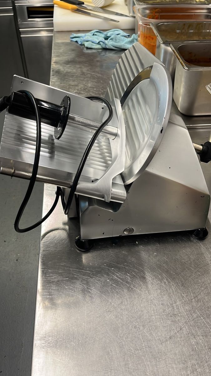 Küchengeräte: Aufschnittmaschine Gastro – Gebraucht aus Steinhausen von LABUD 1
