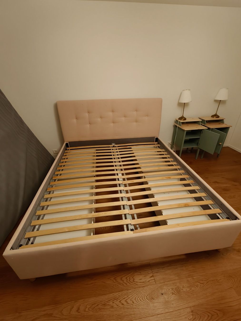 Ikea Letti: Bett IKEA IDANÄS – Usato da Adligenswil venduto da ser_6mpq