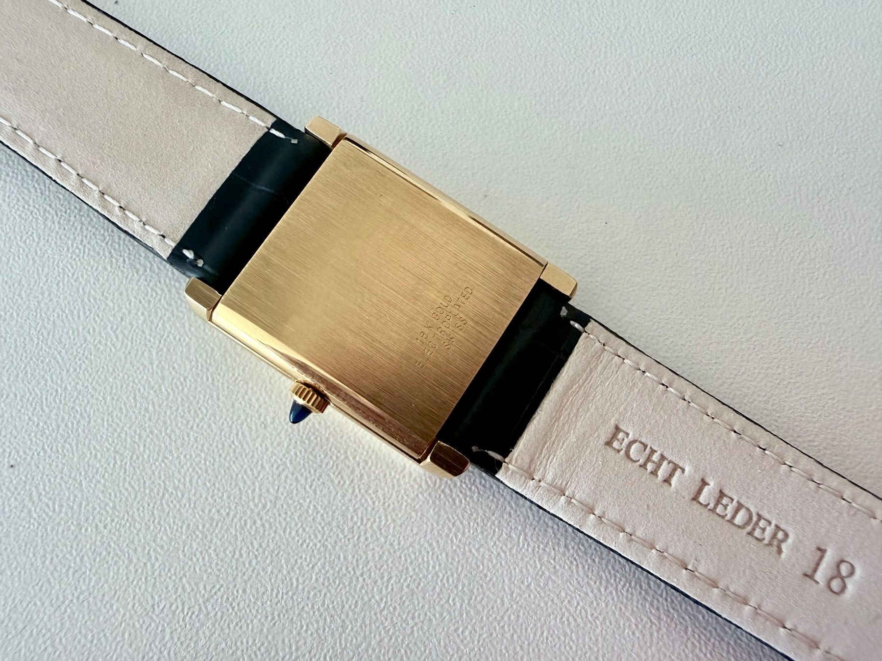 Orologi: CATENA "Tank" type, MEDIUM, Plaqué or, Mechanical, Swiss – Nuovo e nell'imballaggio originale da Le Mont-sur-Lausanne venduto da LycaGallery 7