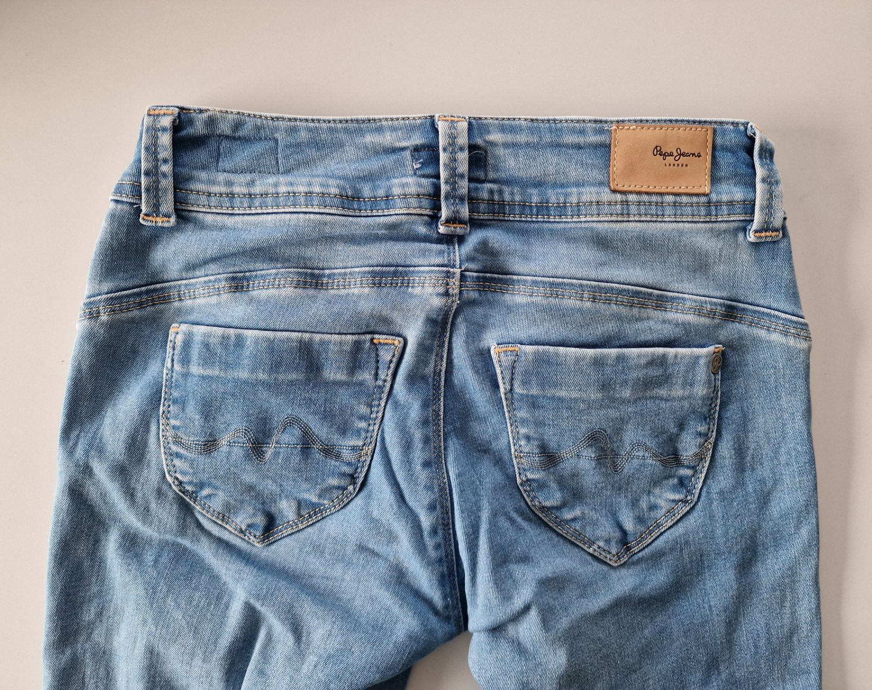 Pepe Jeans Jeans: Pepe Jeans – D'occasion à Aarau Rohr par Ricardo09 9
