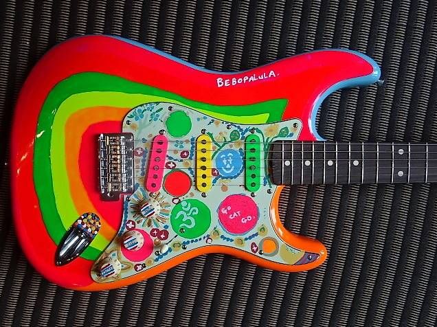 Fender Strumenti musicali: Fender Stratocaster George Harrison Rocky – Nuovo (secondo la descrizione) da Chêne-Bougeries venduto da drgo49 2