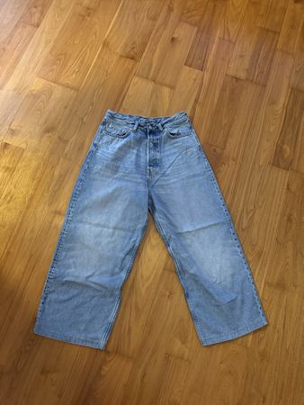 Weekday Astro Loose Baggy Jeans – W28 (selbst gekürzt)