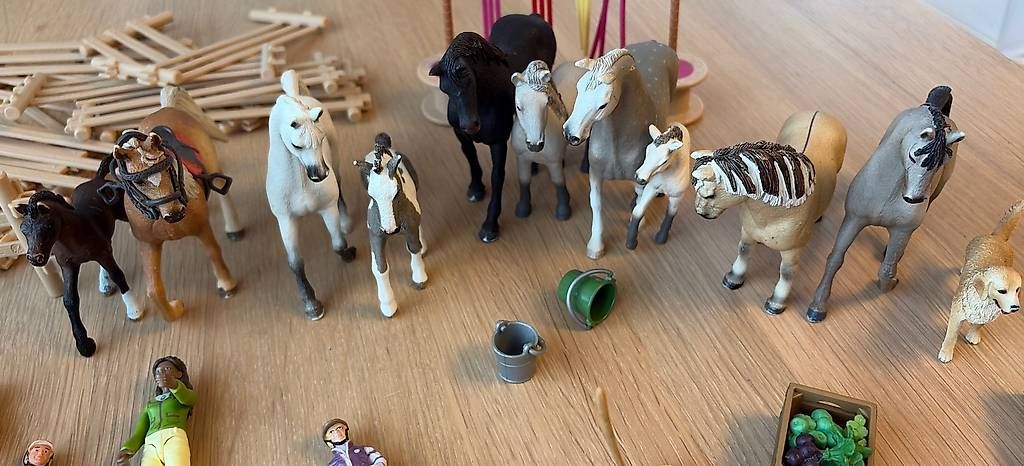 Spielzeuge: Schleich Pferde Zaun – Gebraucht aus Hinterforst von moliki
